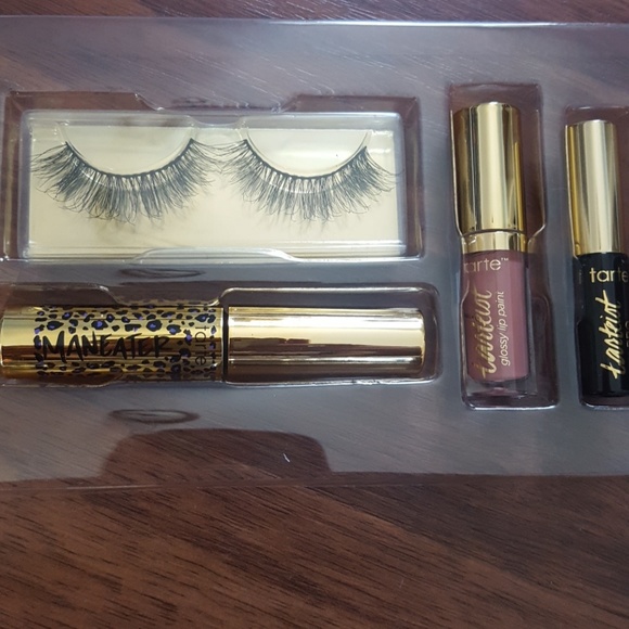 Tarte Maneater Lip and Lashes Set - Picture 2 of 2